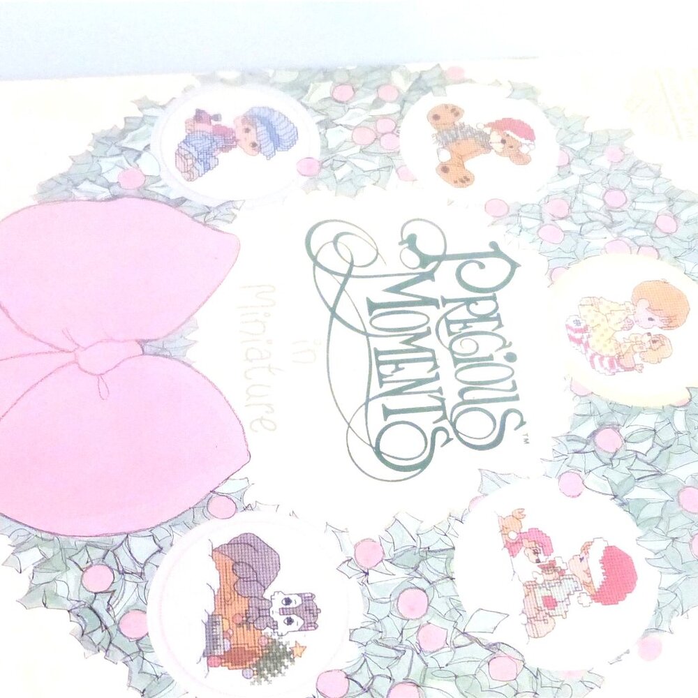 1994 1st Ed. Precious Moments IN MINIATURE 28 Patterns Plastic Canvas Stitch
